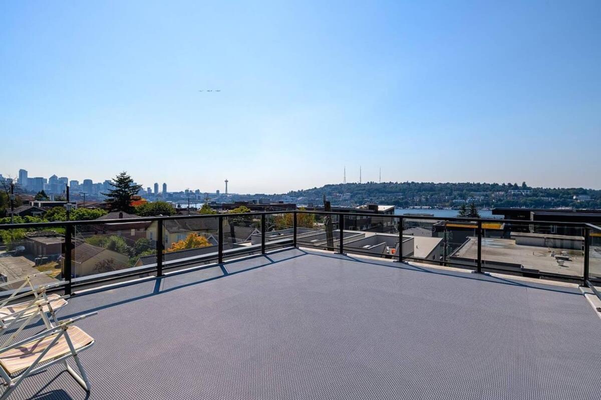 A-Seattle Urban Village- Lopez- Roof Top View Deck Exterior foto